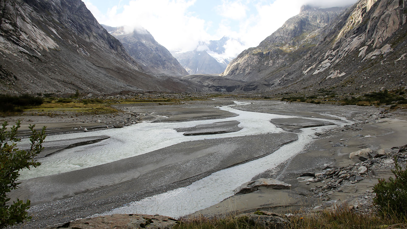 aare_gletschervorfeld_unteraargletscher Die Aare